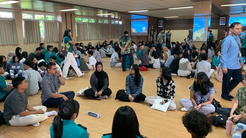 Sesi diskusi bersama dengan kakak pembimbing