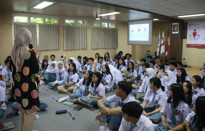 Pemaparan Materi Leadership and Well Being